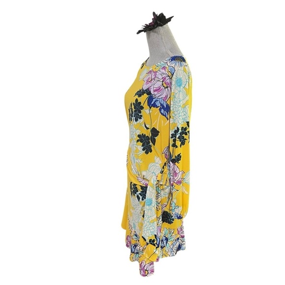 BEIGE by ECI Yellow floral dress w/bell sleeves sz Large - Picture 2 of 13